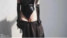時雨の人形初体験  かわいいメイド服の下に水着？意識を失って良い感じ？
